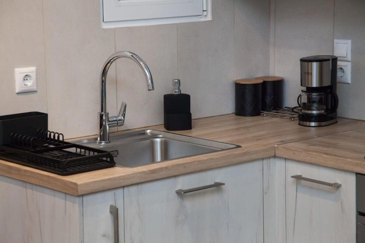 Elegant Urban Escape 1 Bd Apt In Kolonaki Apartment Athens Luaran gambar