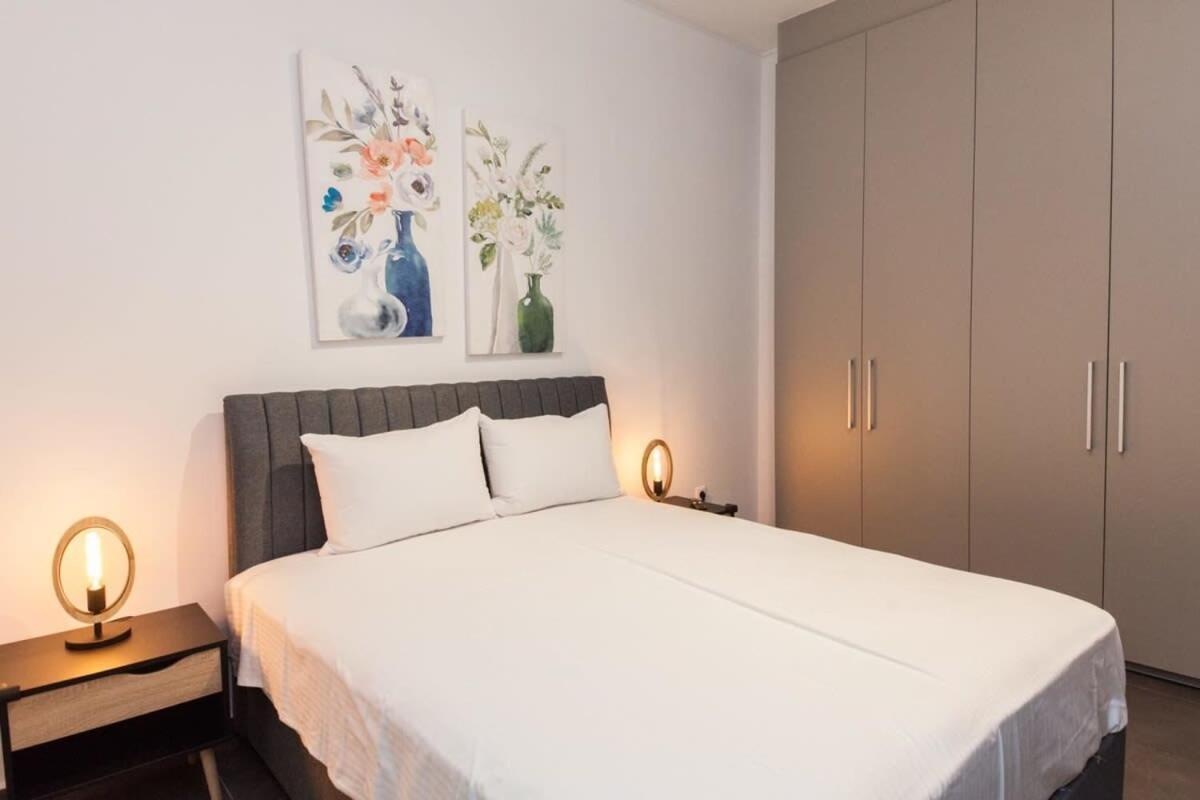 Elegant Urban Escape 1 Bd Apt In Kolonaki Apartment Athens Luaran gambar