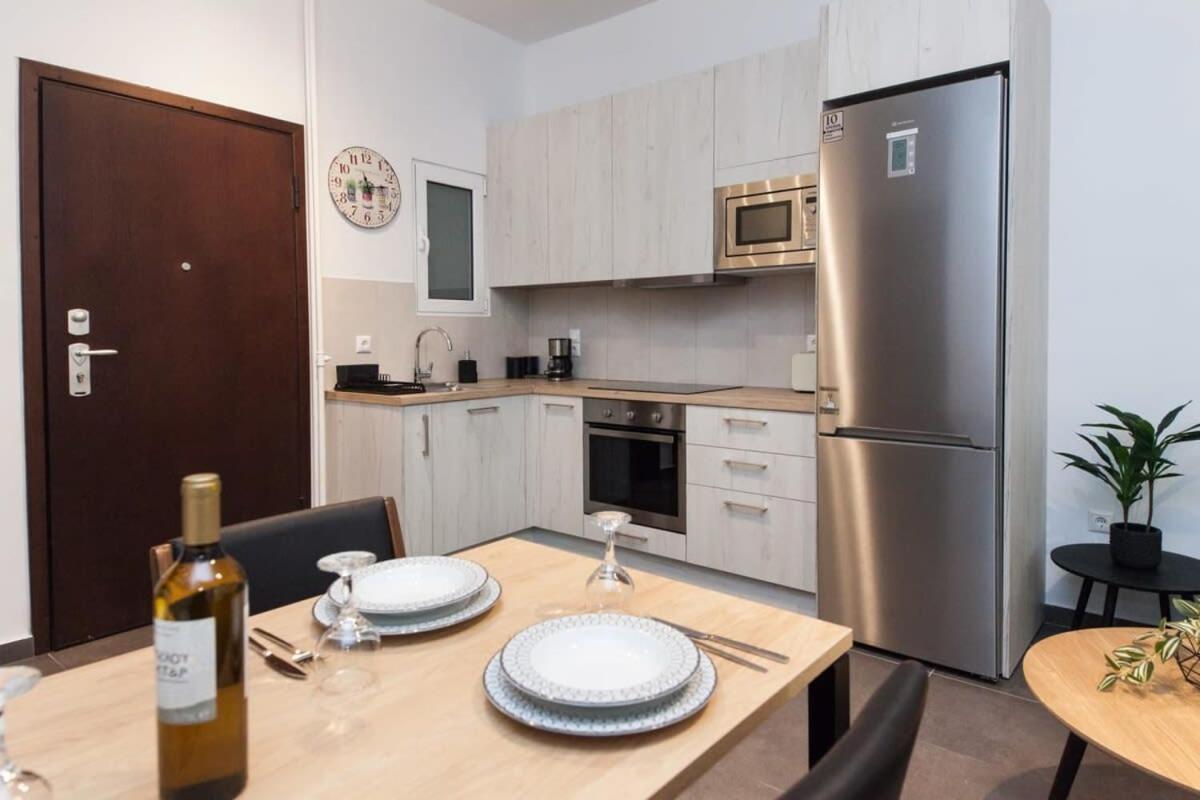 Elegant Urban Escape 1 Bd Apt In Kolonaki Apartment Athens Luaran gambar
