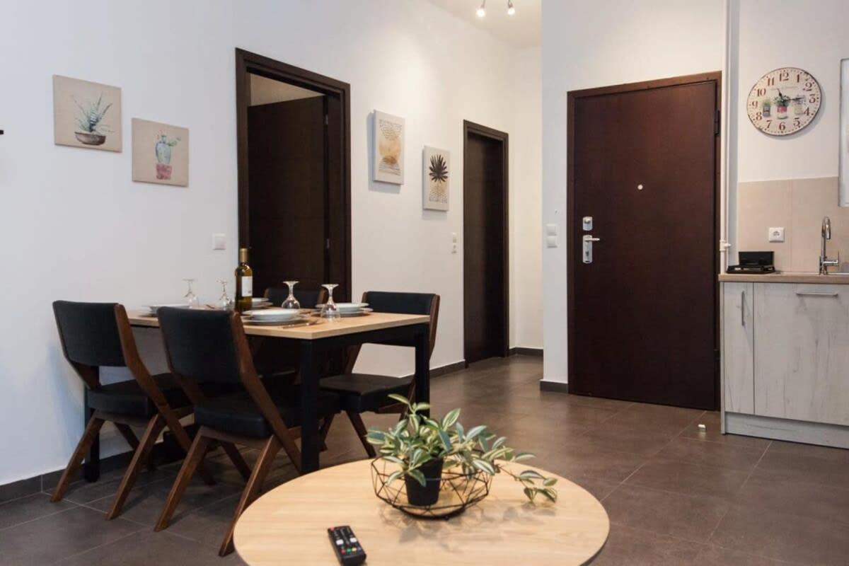 Elegant Urban Escape 1 Bd Apt In Kolonaki Apartment Athens Luaran gambar